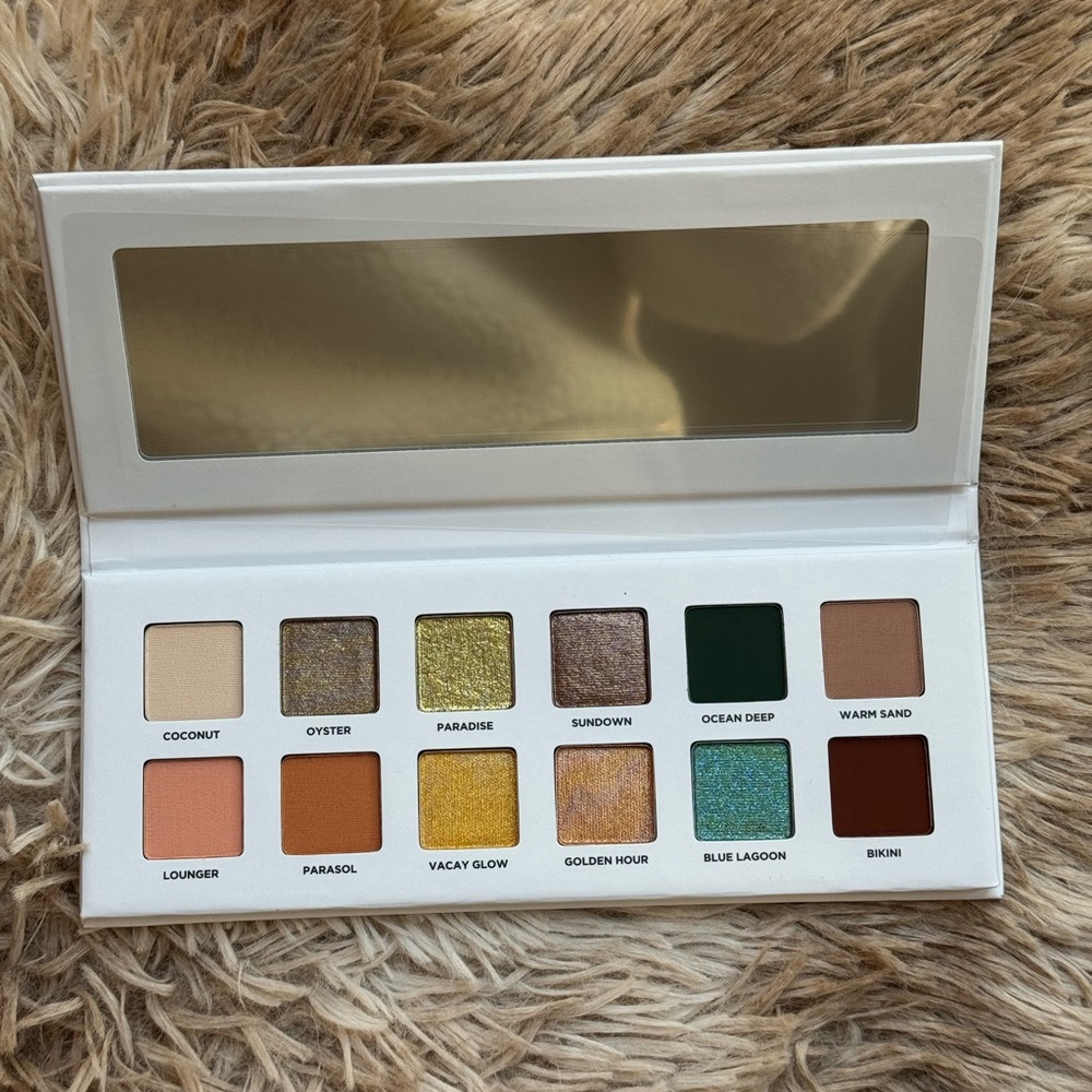 ICONIC London Beachside Babe Eyeshadow Palette 12 eyeshadows